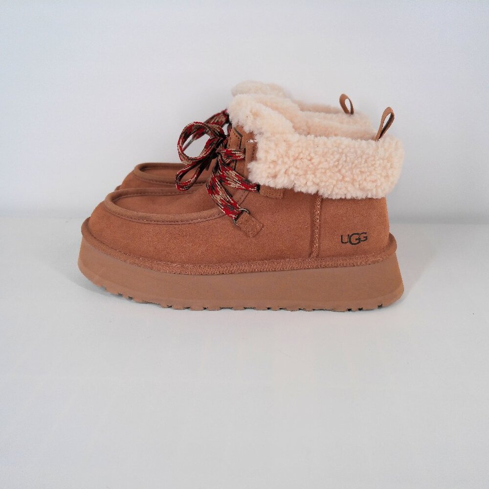 UGG Chestnut Lace-Up Shearling Collar Boots